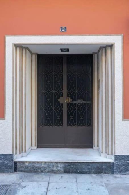 Daisy Apartment 15 Min To Acropolis Athens Exterior photo