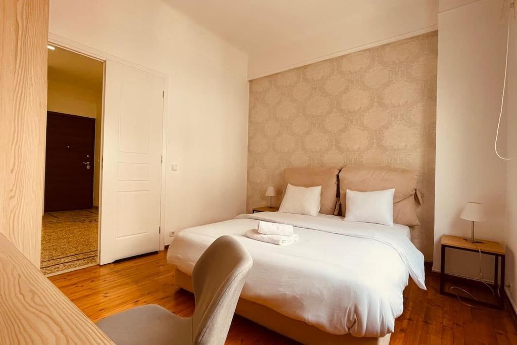 Daisy Apartment 15 Min To Acropolis Athens Exterior photo
